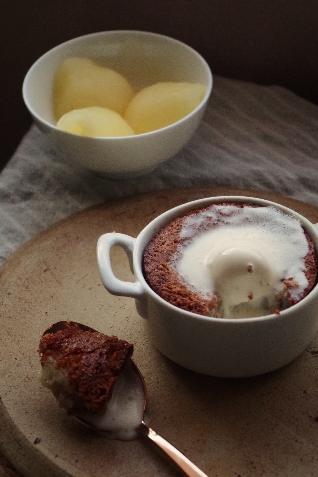 spiced pear pudding pot + spoon